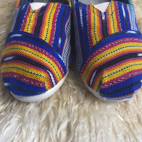 Tom’s boho woven hippie flats yellow blue drug rug 7.5 shoes - Picture 3 of 7